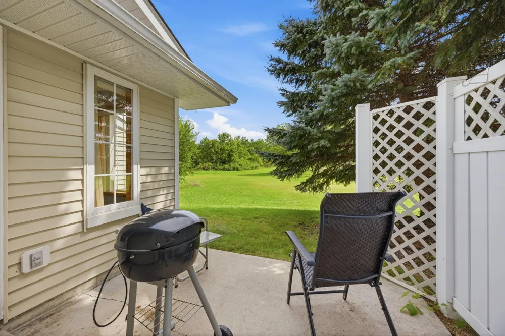 817 Greensview Court NW Hutchinson, MN 55350
