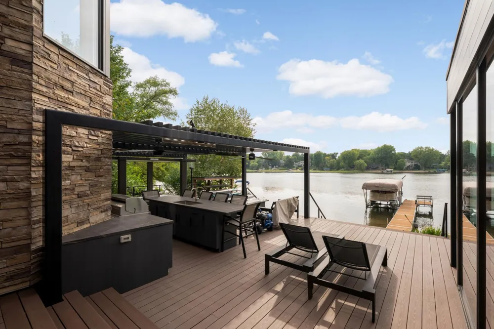 1501 Dally Street Burnsville, MN 55306