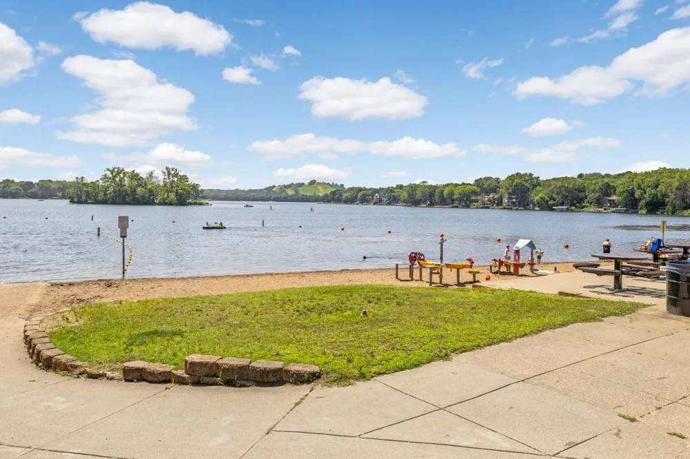 1501 Dally Street Burnsville, MN 55306
