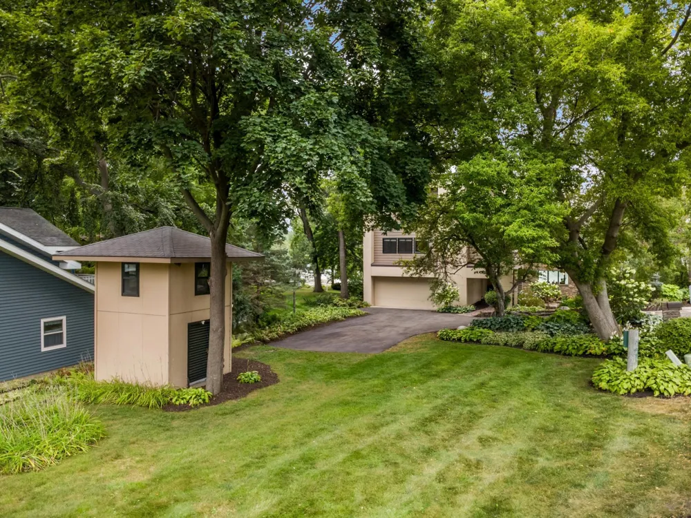 1501 Dally Street Burnsville, MN 55306