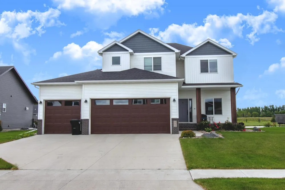 6707 54th Avenue S Fargo, ND 58104