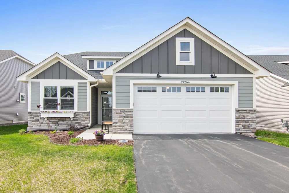 29264 Kenwood Way Chisago City, MN 55013