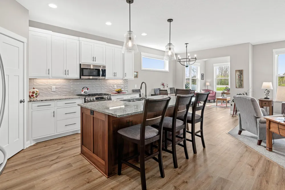 29264 Kenwood Way Chisago City, MN 55013