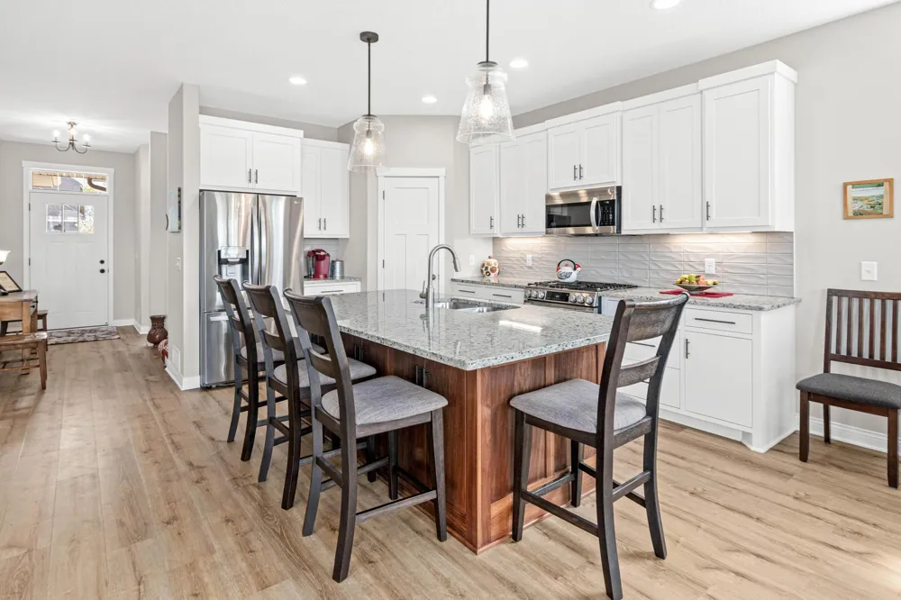 29264 Kenwood Way Chisago City, MN 55013
