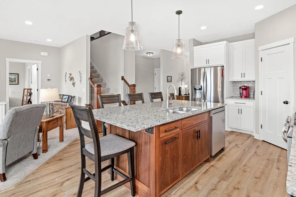 29264 Kenwood Way Chisago City, MN 55013