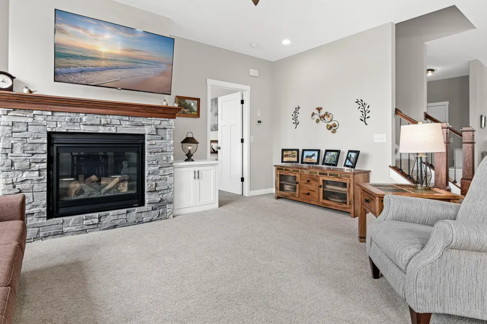 29264 Kenwood Way Chisago City, MN 55013