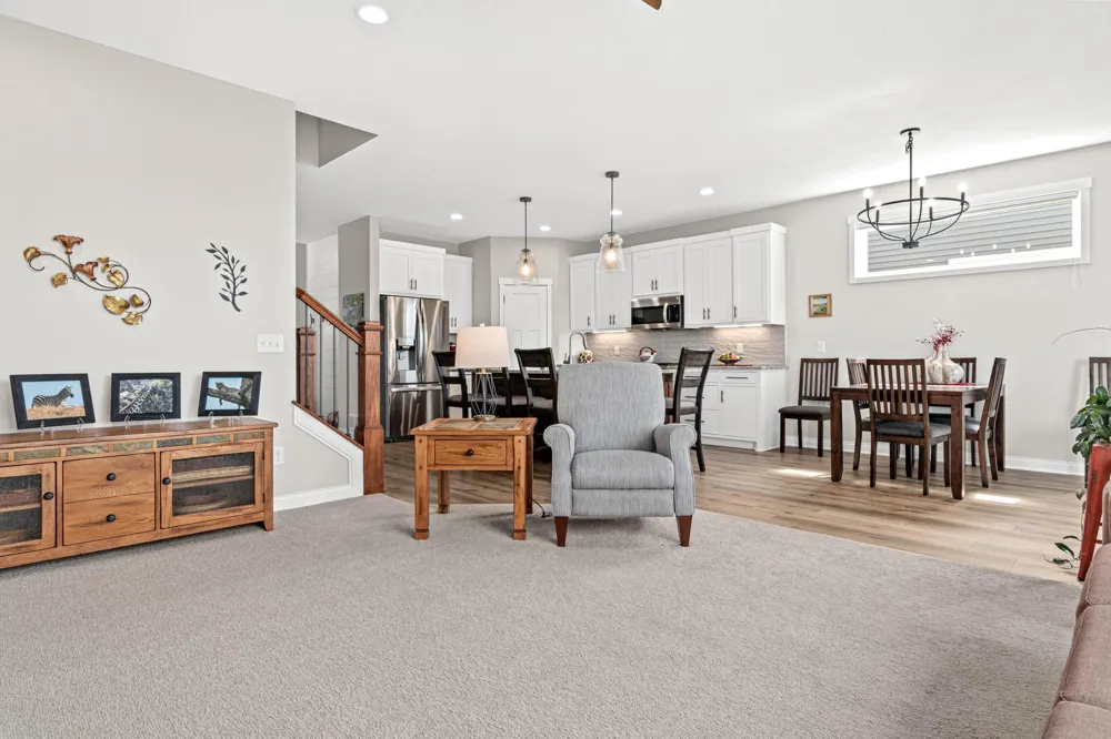 29264 Kenwood Way Chisago City, MN 55013