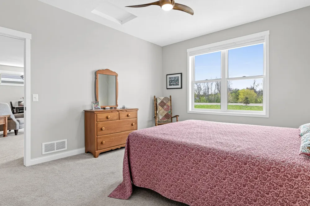 29264 Kenwood Way Chisago City, MN 55013