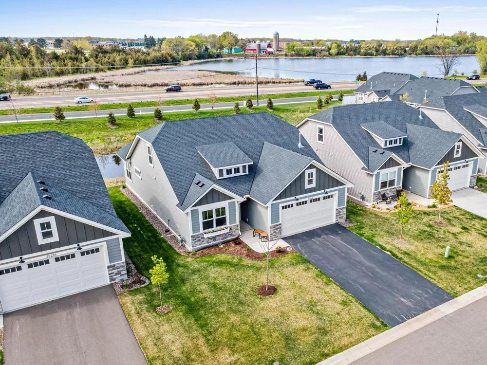 29264 Kenwood Way Chisago City, MN 55013