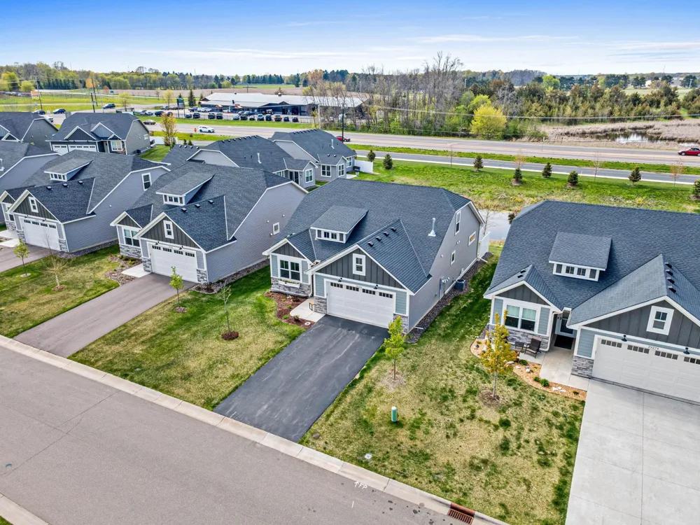 29264 Kenwood Way Chisago City, MN 55013