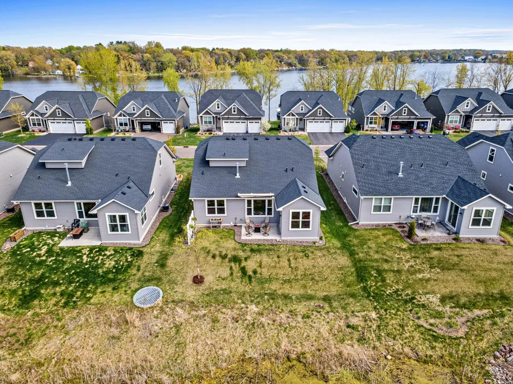 29264 Kenwood Way Chisago City, MN 55013
