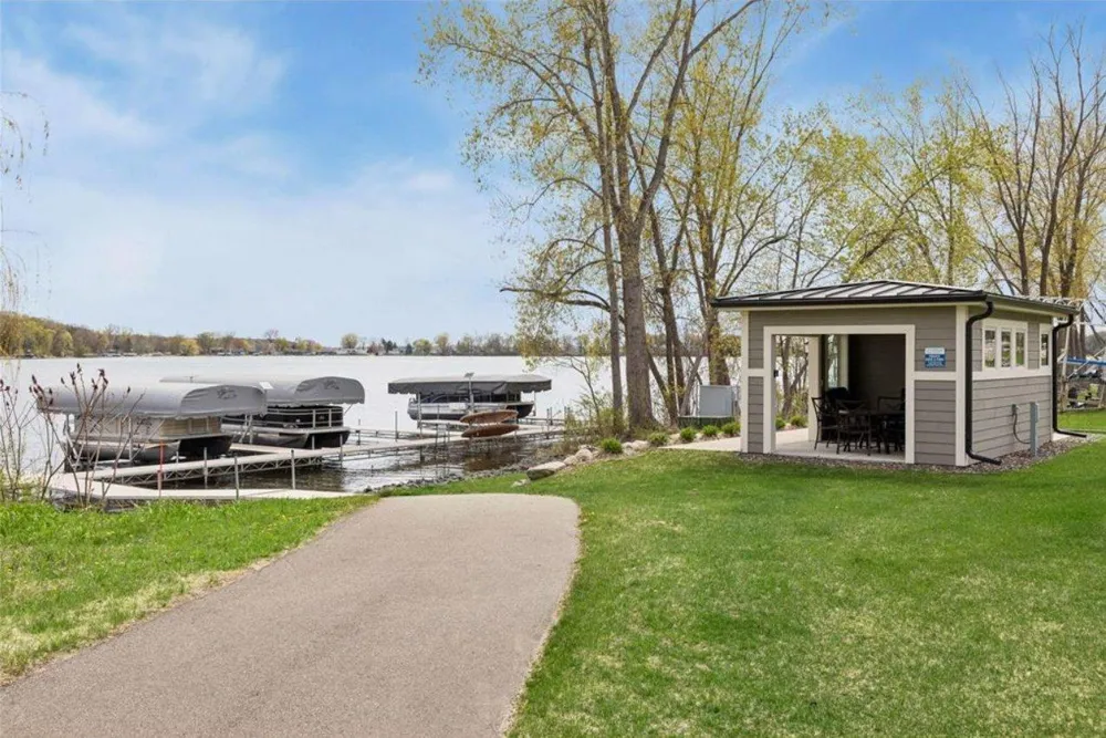 29264 Kenwood Way Chisago City, MN 55013