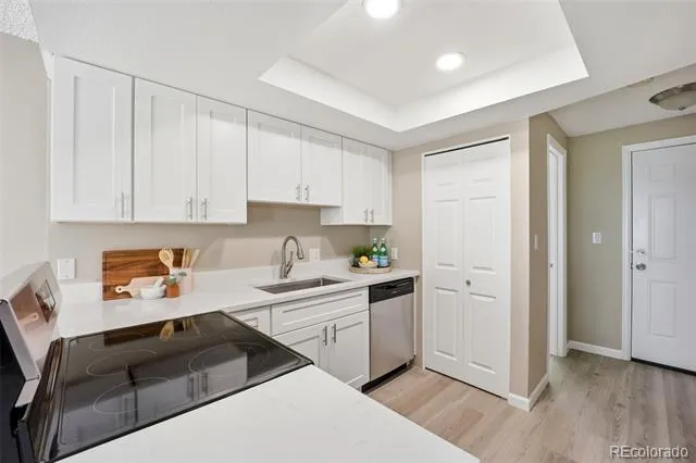 3085 S Macon Circle Aurora, CO 80014