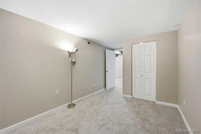 3085 S Macon Circle Aurora, CO 80014