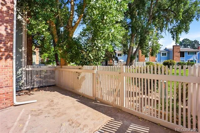 3085 S Macon Circle Aurora, CO 80014