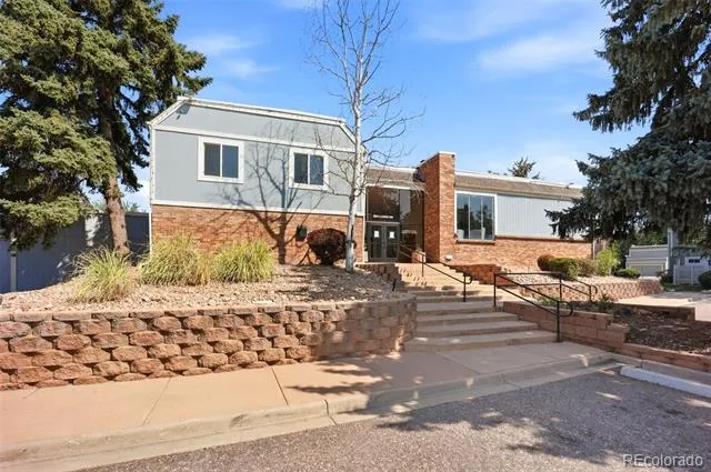 3085 S Macon Circle Aurora, CO 80014