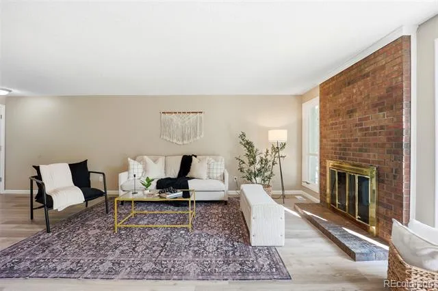 3085 S Macon Circle Aurora, CO 80014