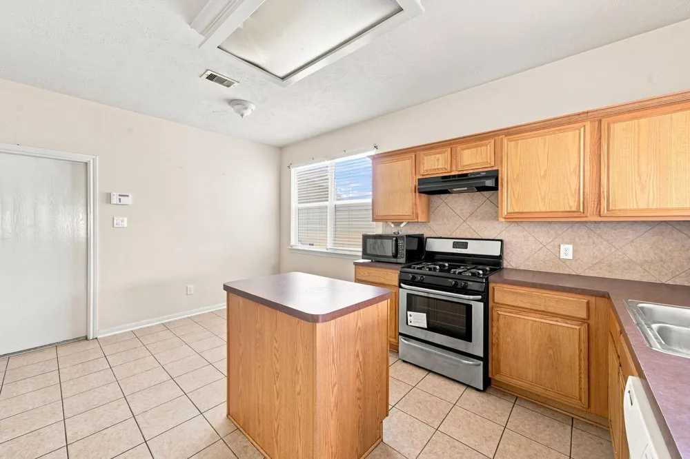 822 Forest Thicket Lane Houston, TX 77067