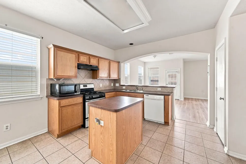 822 Forest Thicket Lane Houston, TX 77067