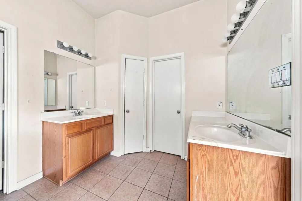 822 Forest Thicket Lane Houston, TX 77067