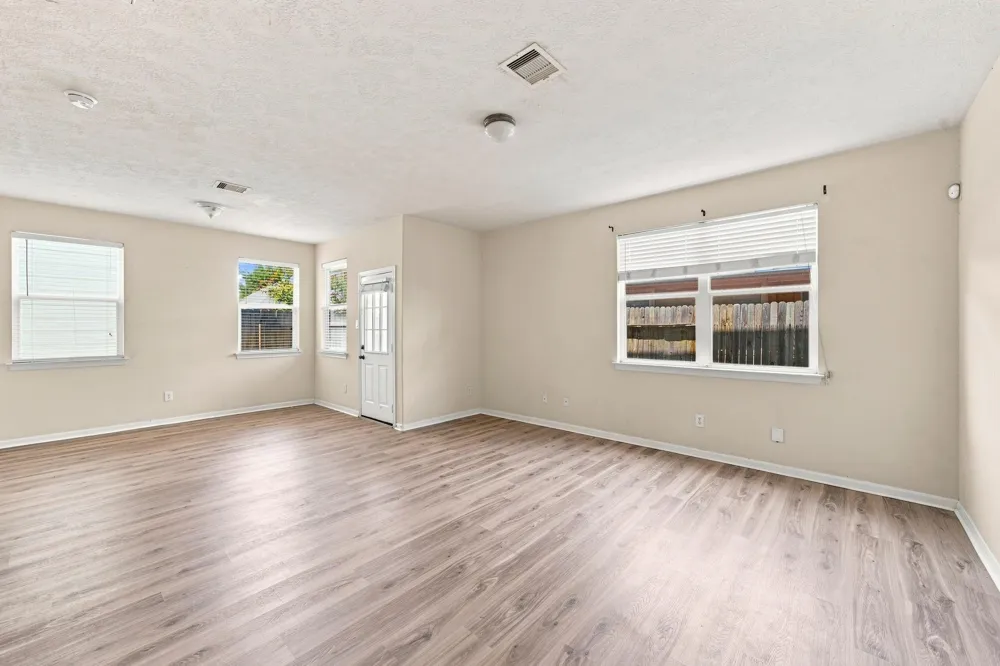 822 Forest Thicket Lane Houston, TX 77067