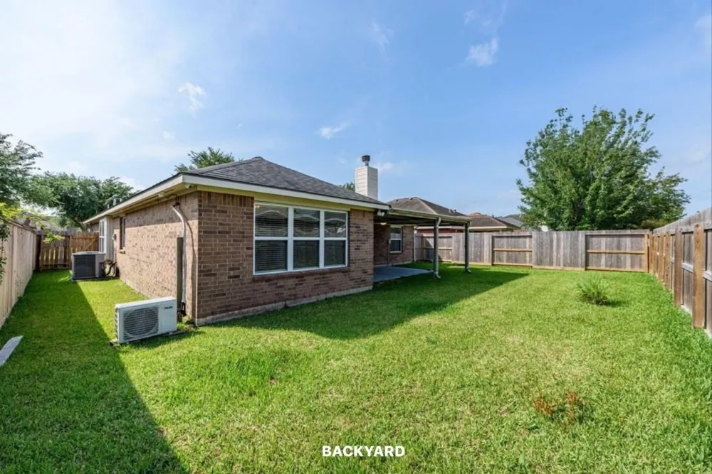 2008 Sandy Bank Lane Pearland, TX 77581