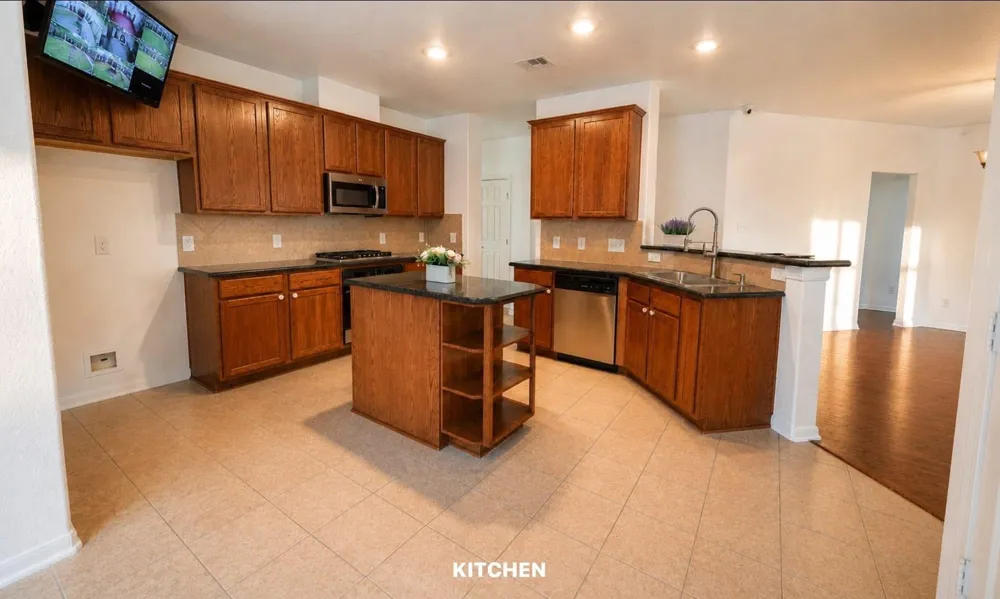 2008 Sandy Bank Lane Pearland, TX 77581