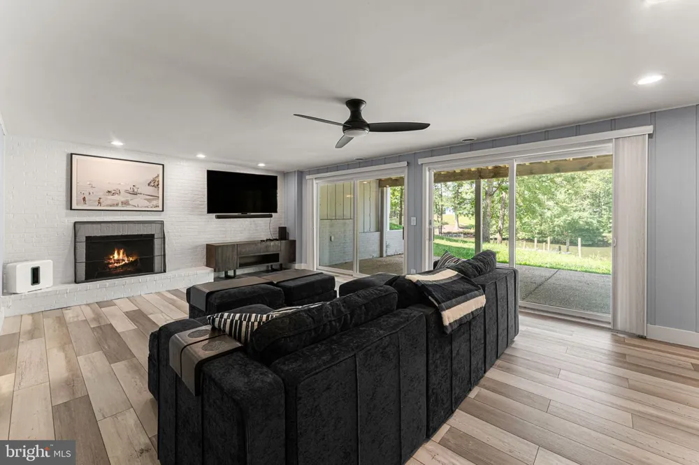 30 GOLF LANE Weems, VA 22576