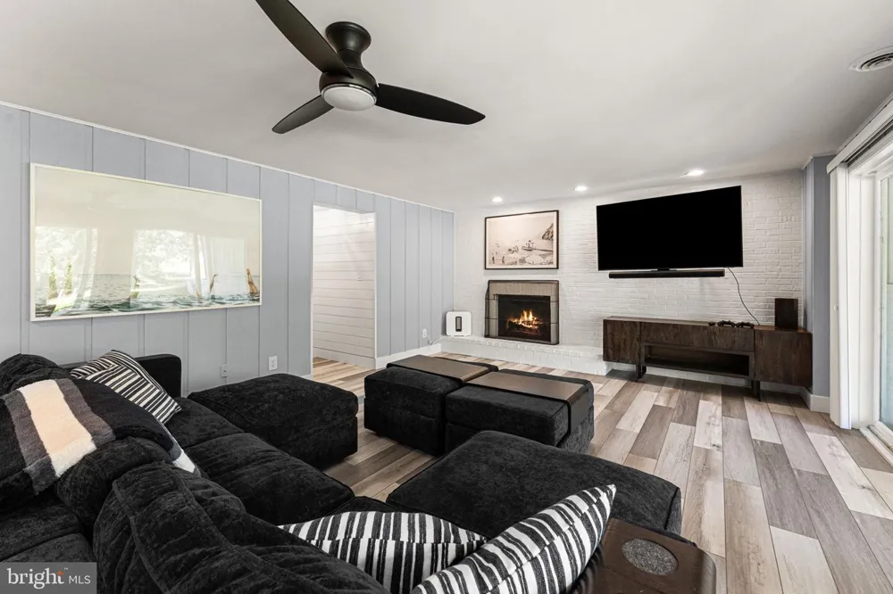 30 GOLF LANE Weems, VA 22576