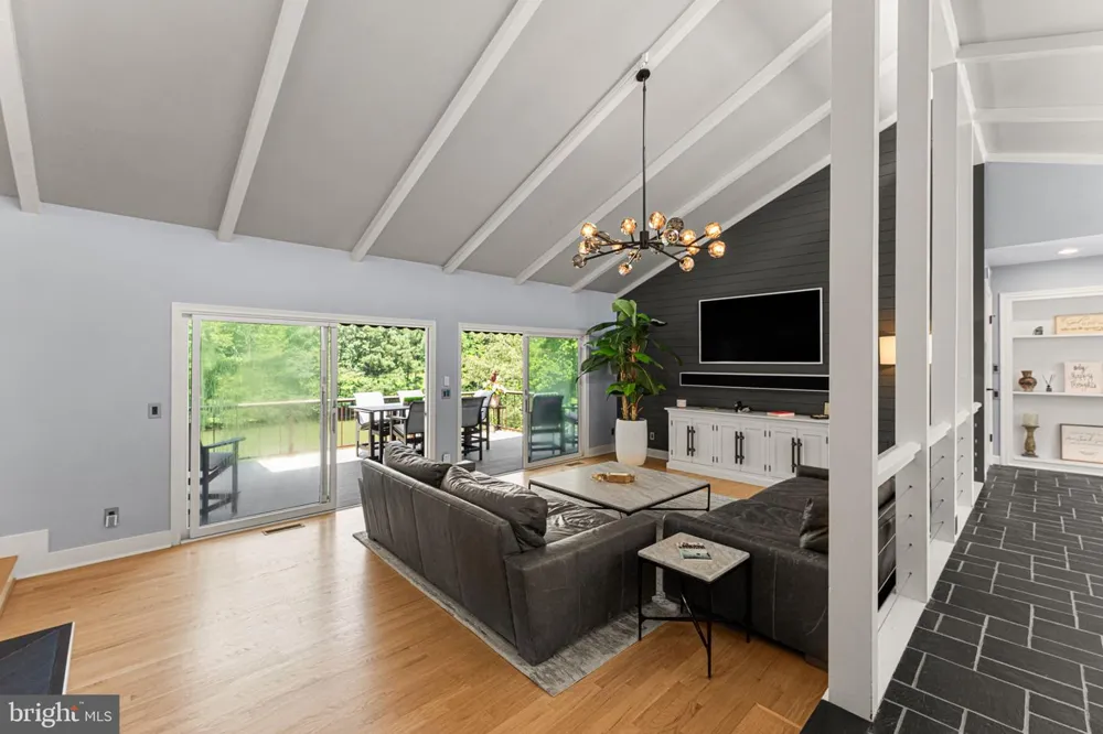 30 GOLF LANE Weems, VA 22576