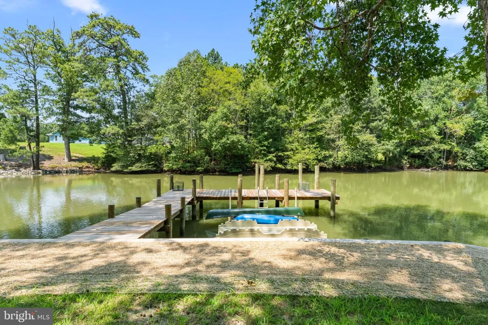 30 GOLF LANE Weems, VA 22576