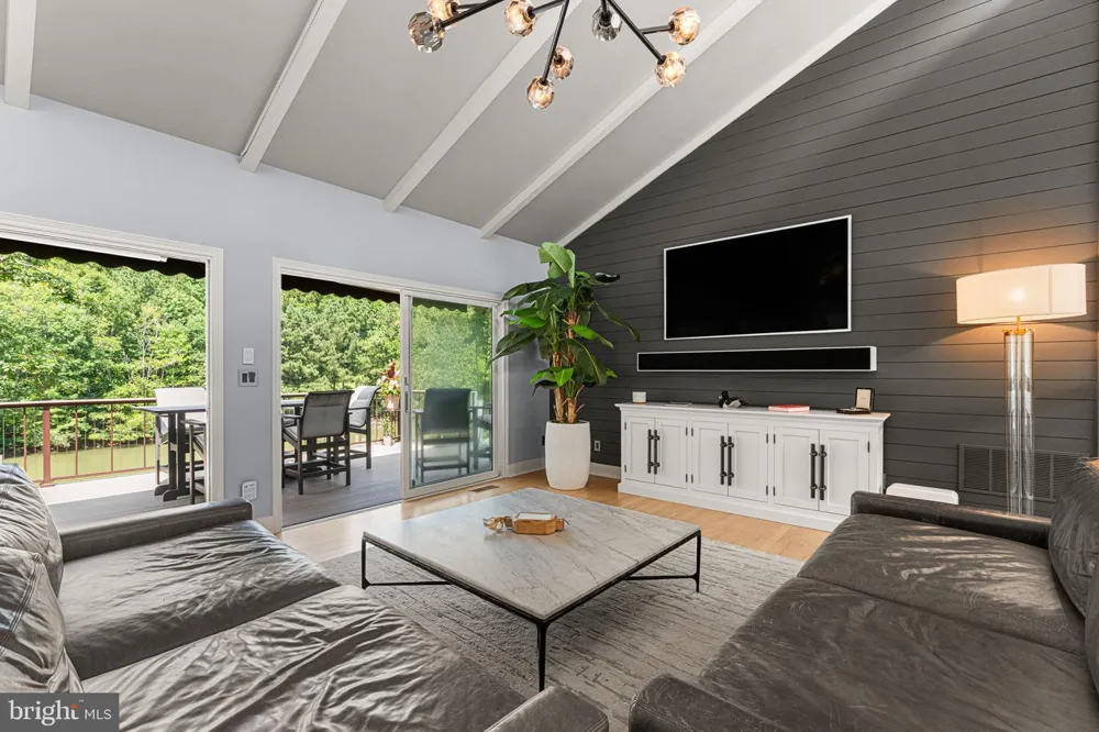 30 GOLF LANE Weems, VA 22576