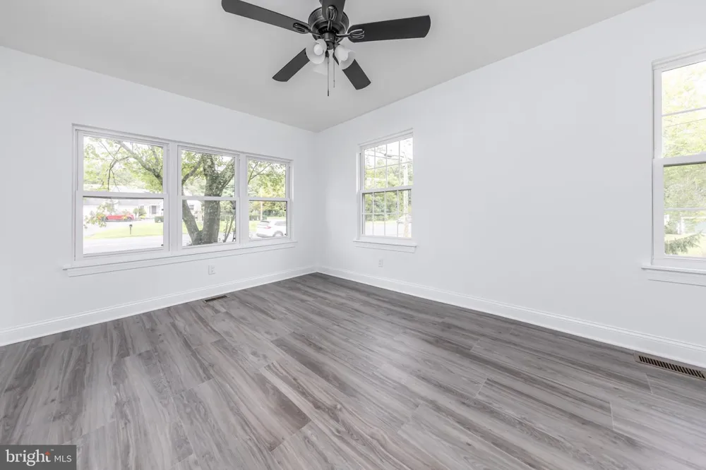 142 S ROUTE 73 Hammonton, NJ 08037