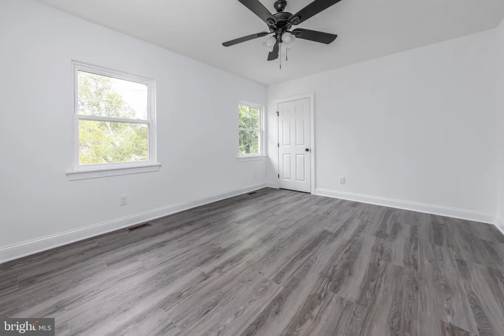 142 S ROUTE 73 Hammonton, NJ 08037