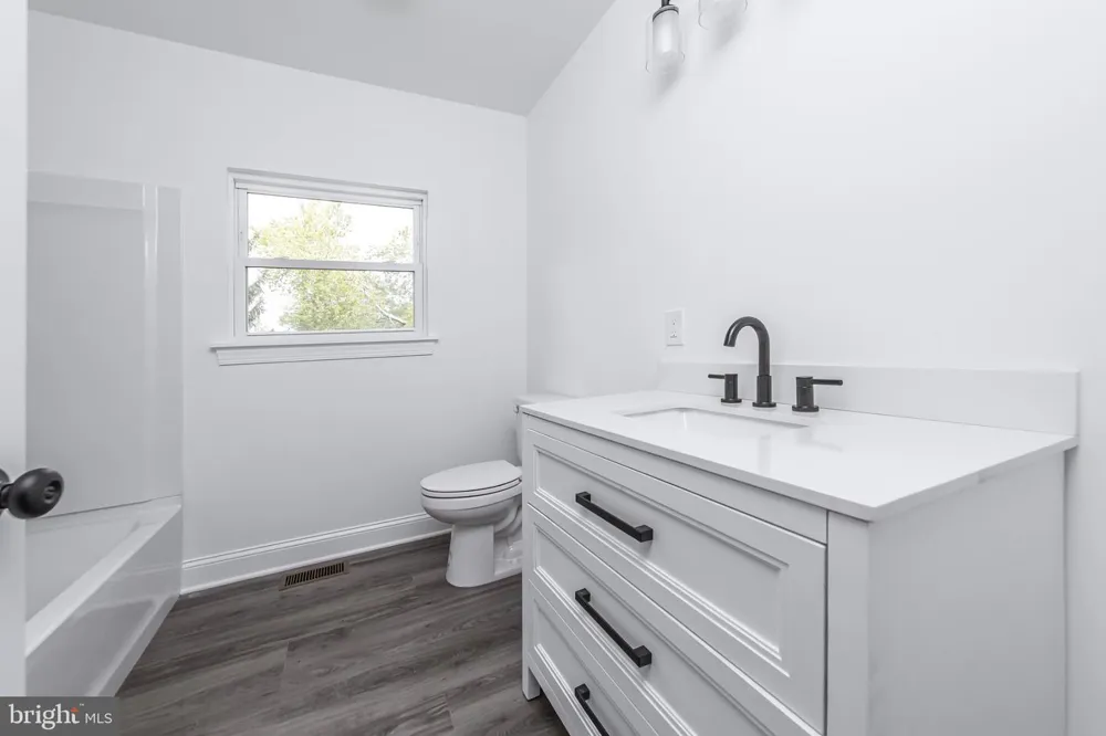 142 S ROUTE 73 Hammonton, NJ 08037