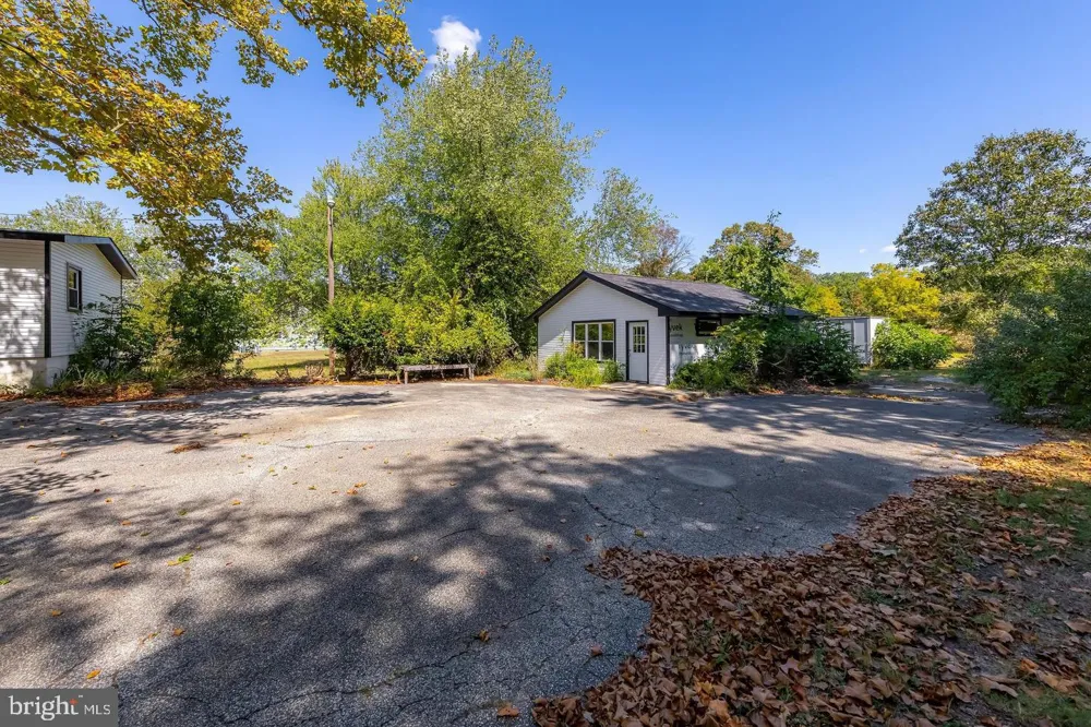 142 S ROUTE 73 Hammonton, NJ 08037