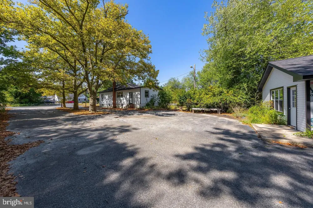 142 S ROUTE 73 Hammonton, NJ 08037