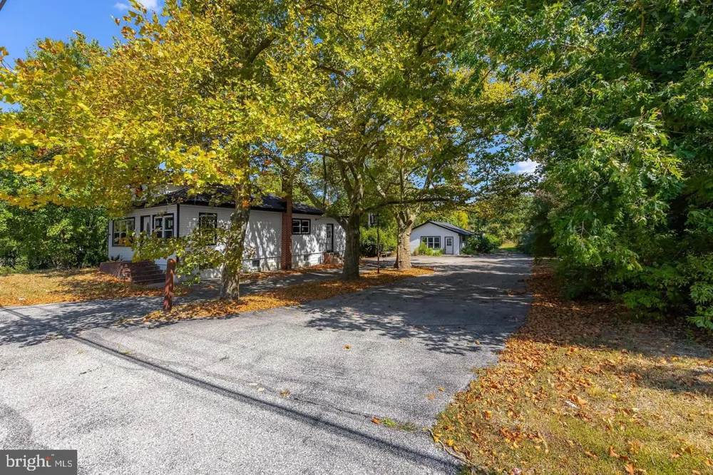 142 S ROUTE 73 Hammonton, NJ 08037