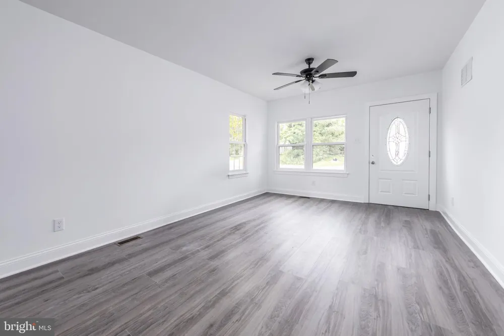142 S ROUTE 73 Hammonton, NJ 08037