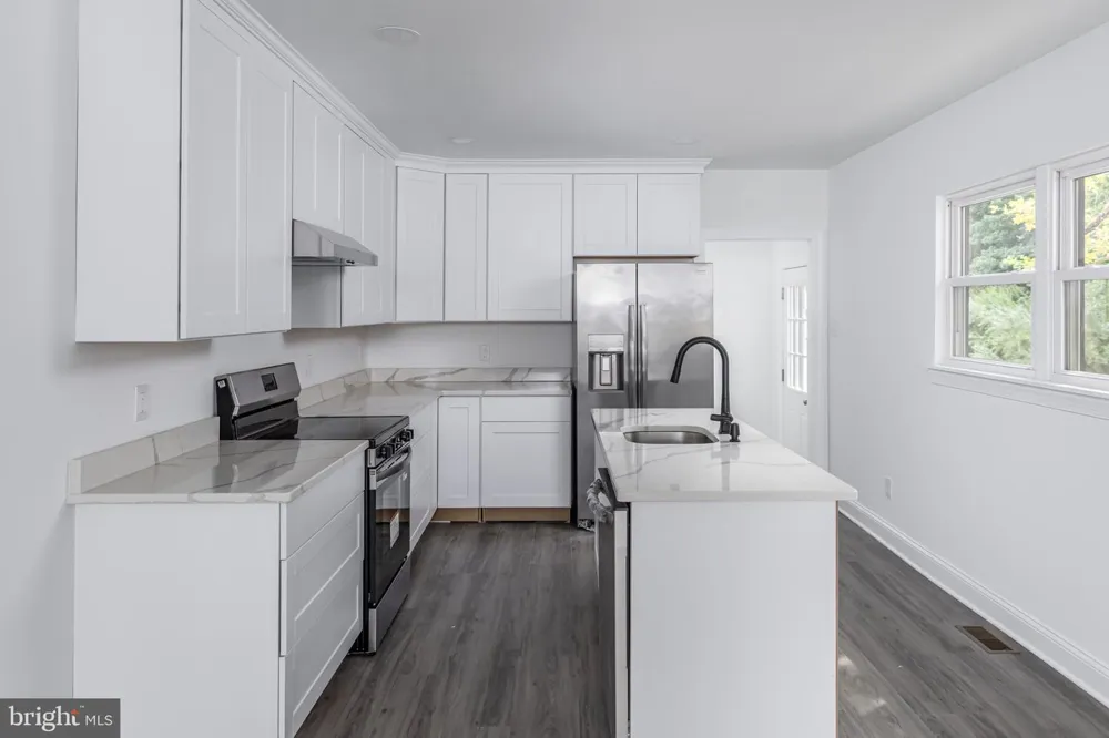 142 S ROUTE 73 Hammonton, NJ 08037