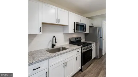 3851 BROAD STREET #1