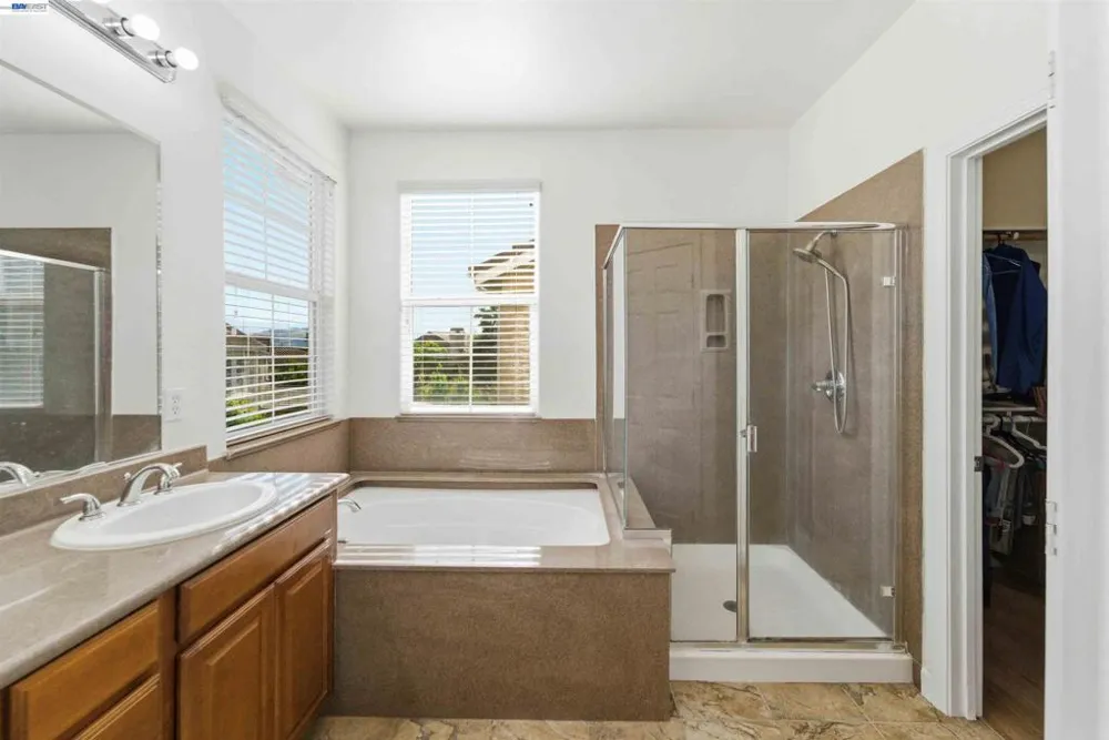 7129 Cerro Crest Dr San Jose, CA 95138