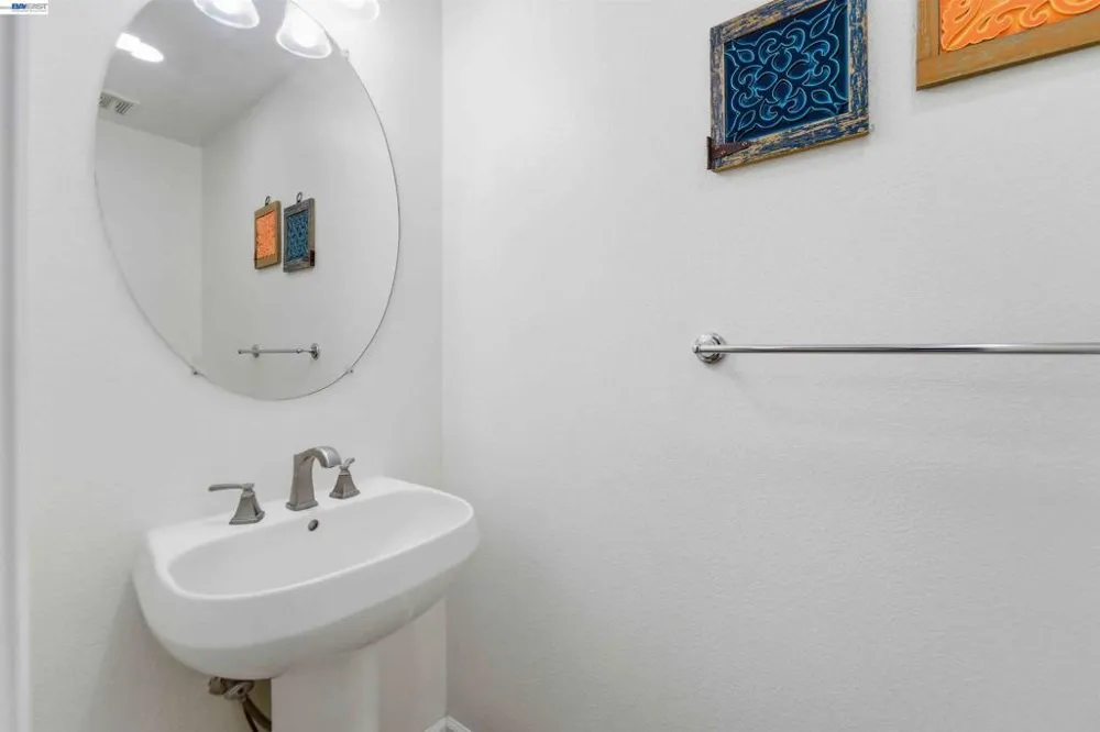 7129 Cerro Crest Dr San Jose, CA 95138