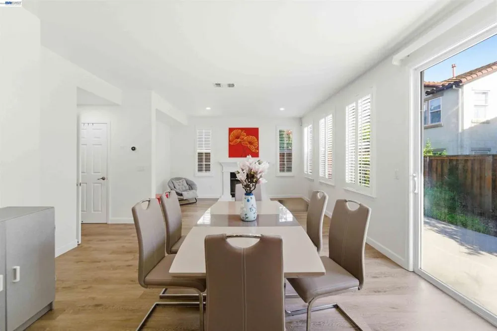 7129 Cerro Crest Dr San Jose, CA 95138