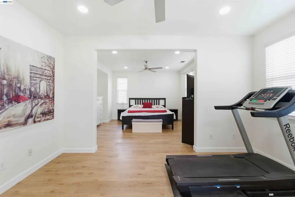 7129 Cerro Crest Dr San Jose, CA 95138