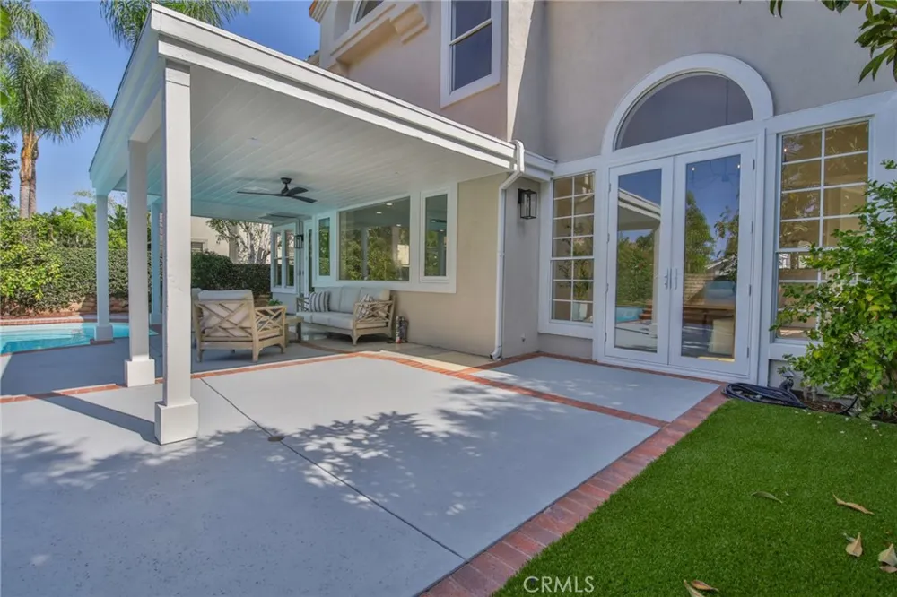 2162 Sonbria Tustin, CA 92782