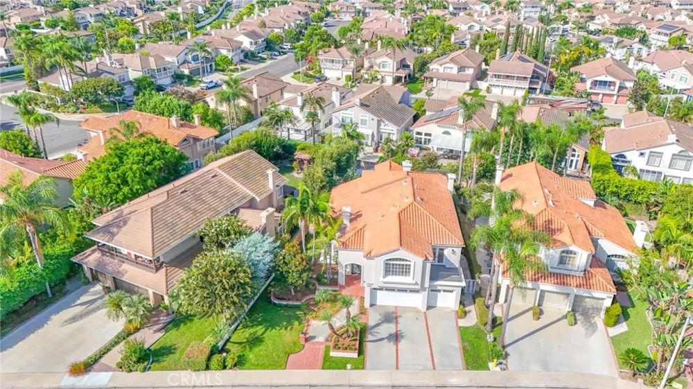 2162 Sonbria Tustin, CA 92782