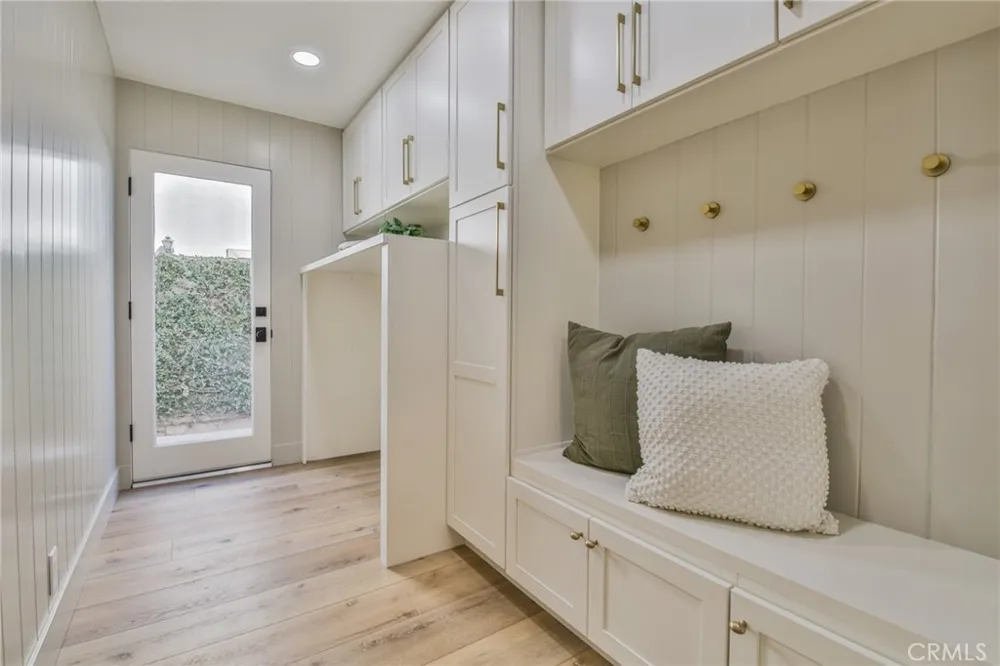 2162 Sonbria Tustin, CA 92782