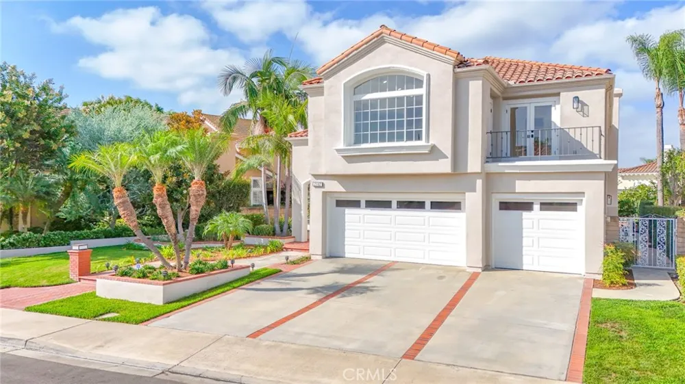 2162 Sonbria Tustin, CA 92782