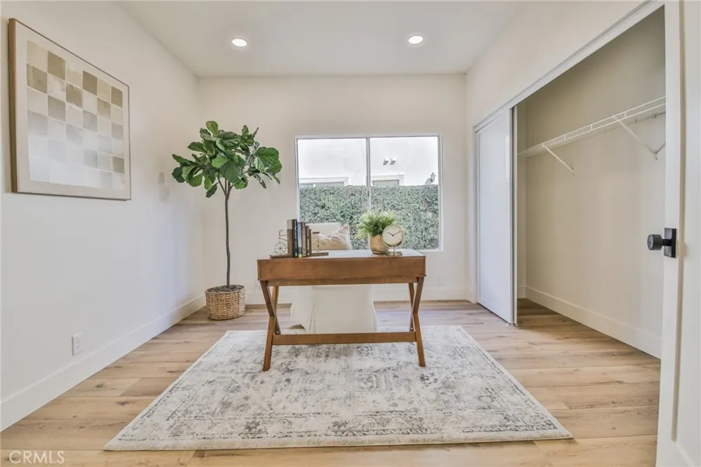 2162 Sonbria Tustin, CA 92782